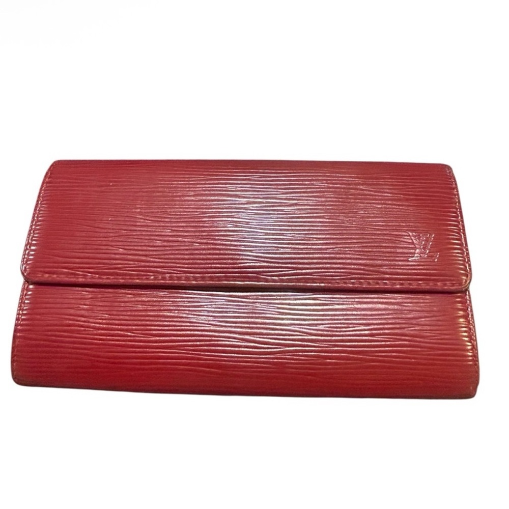 LV EPI wallet with a sleek Designer Women's Clutch